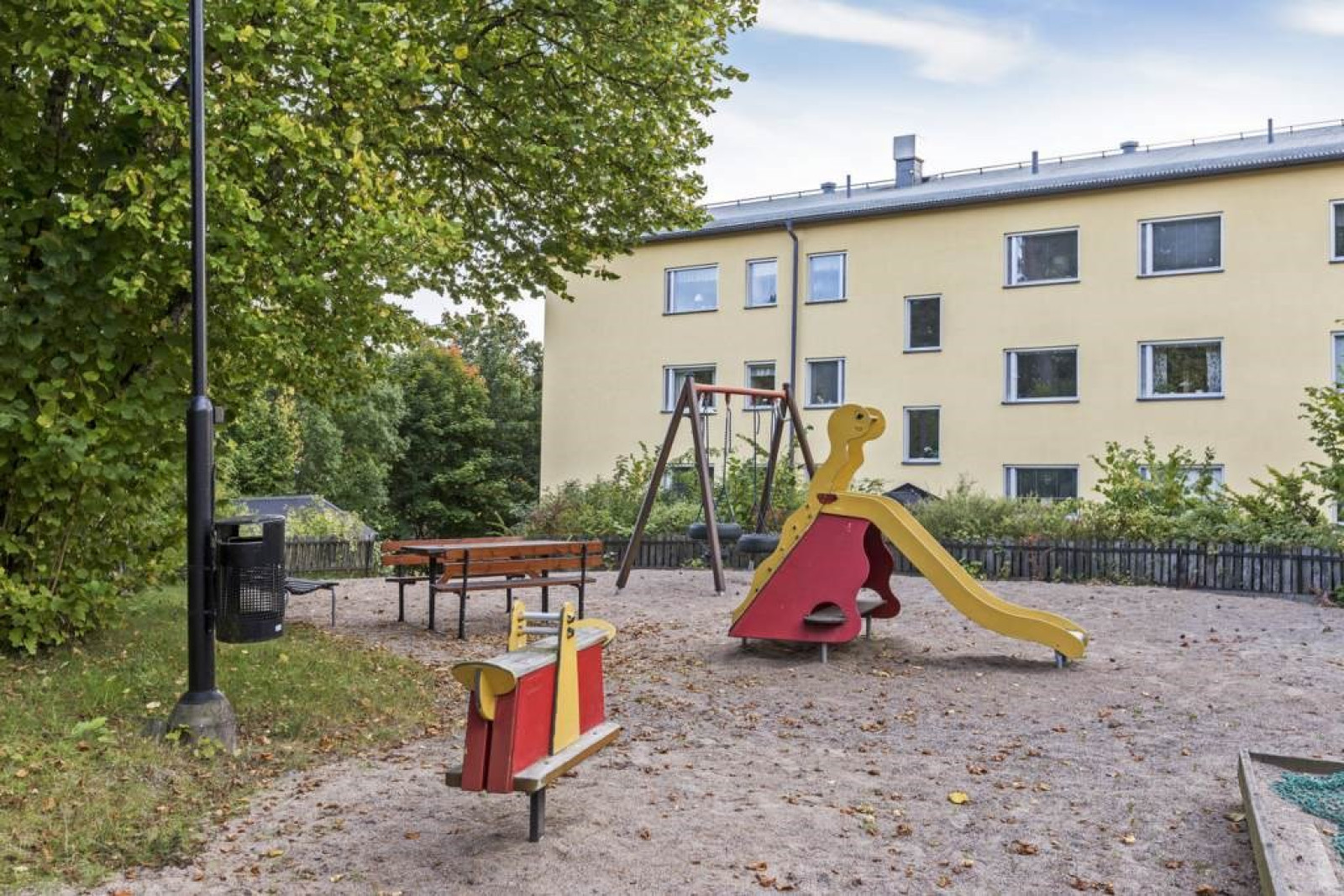 Innergården Stationsvägen 1