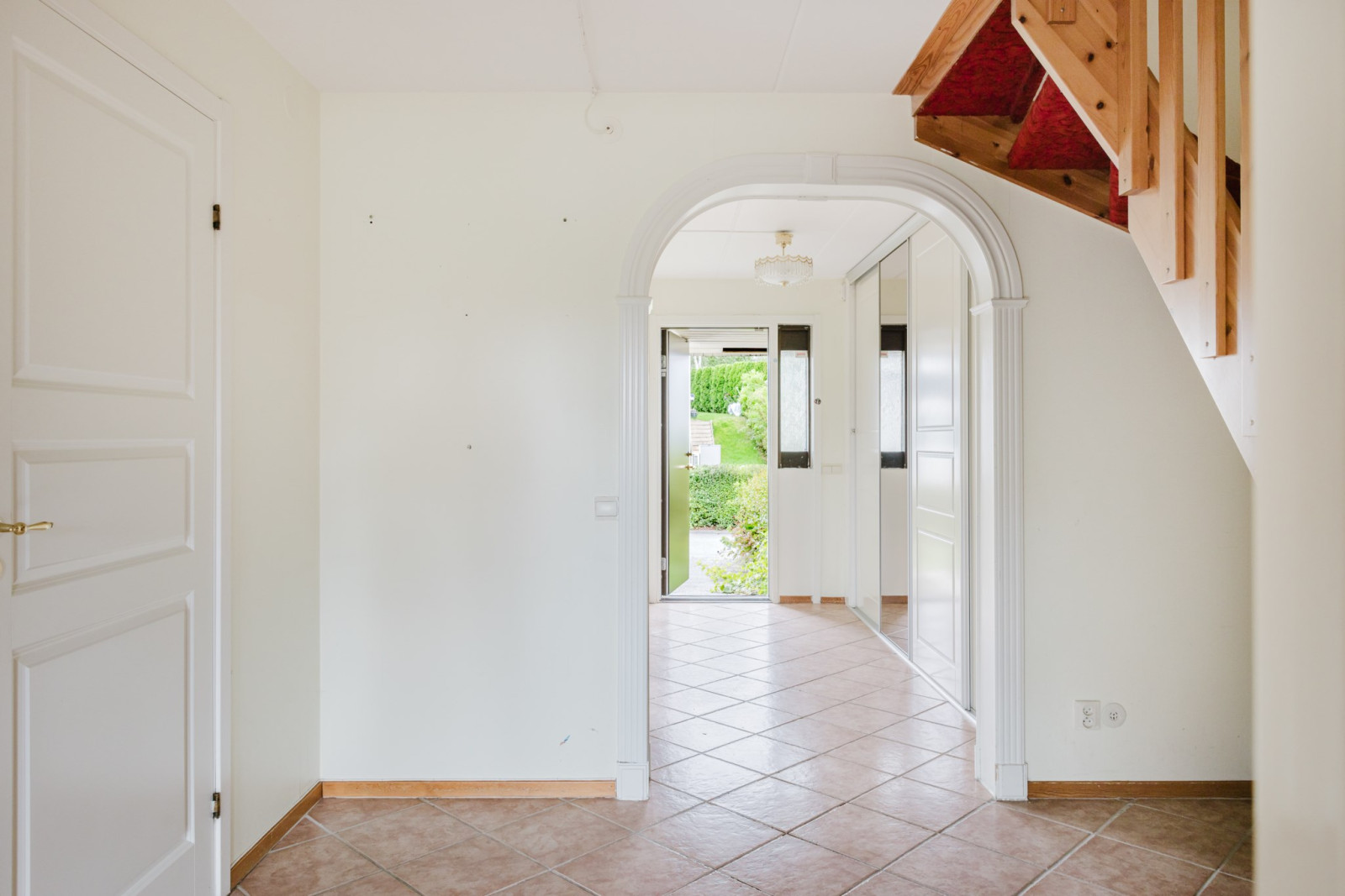 Hall Kantarellstigen 12