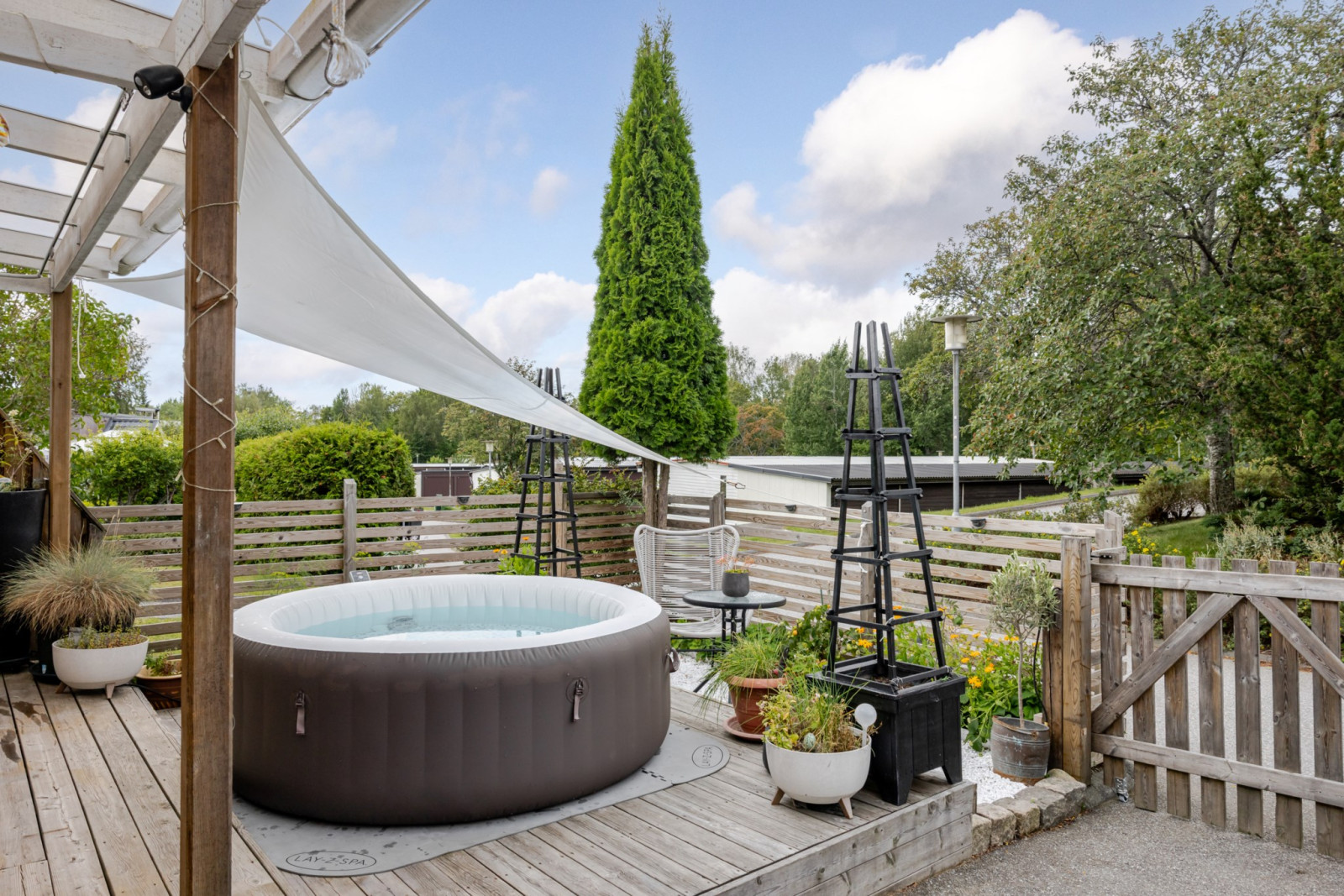 Husets framsida Fjärilstigen 90