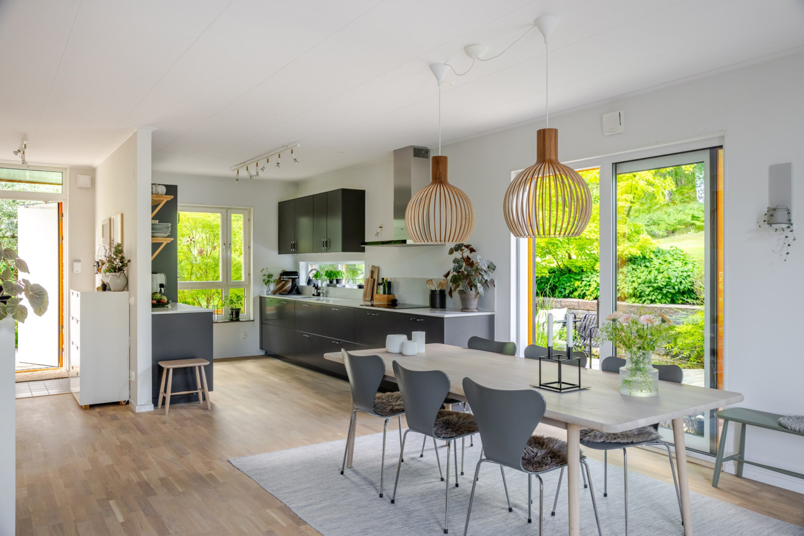 Matplats och kök Gustavslundsvägen 68