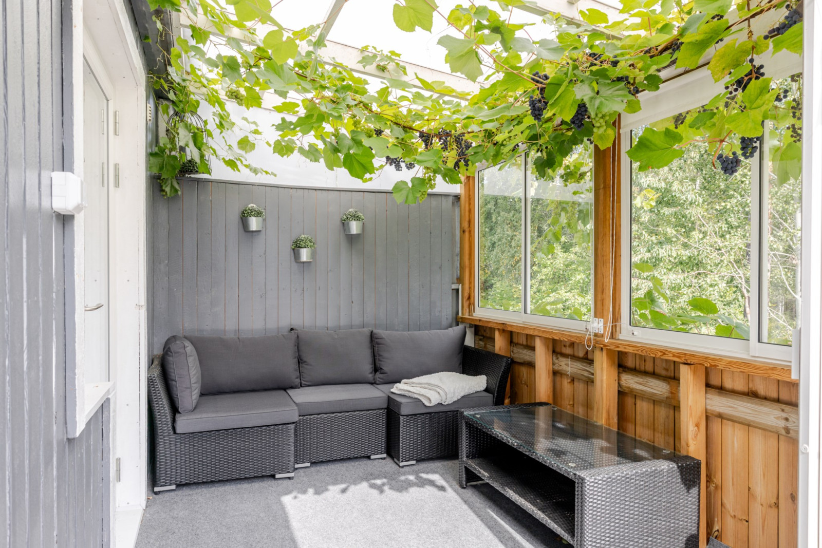 Delvis inglasad balkong Fjärilstigen 90