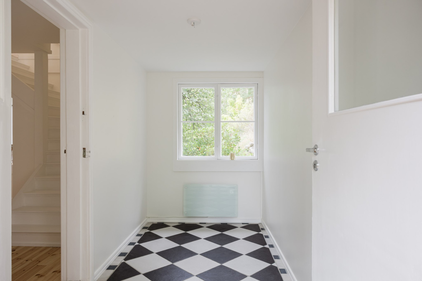 Hall Gamla Strängnäsvägen 352