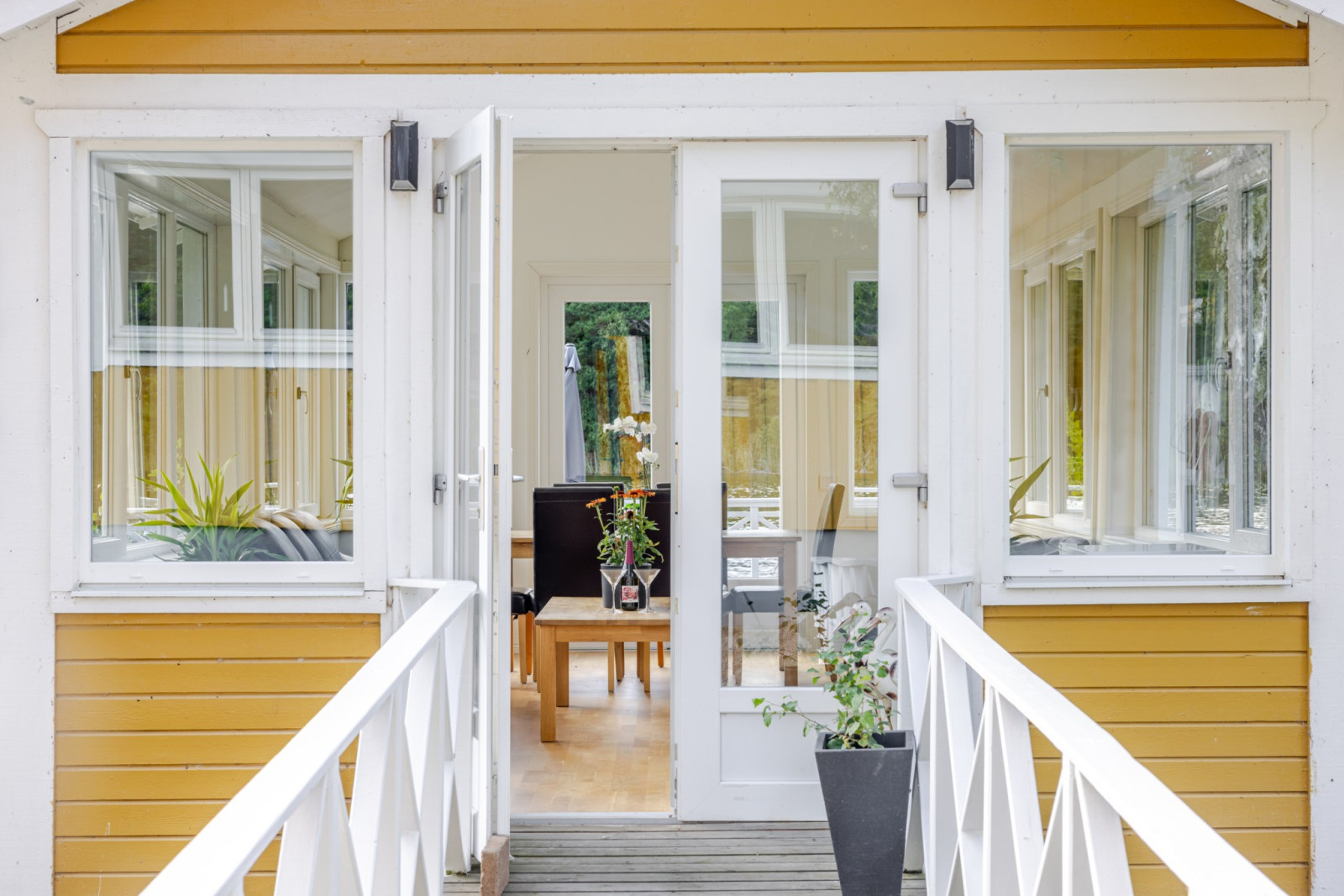 Hus på brygga Sjöuddsvägen 32