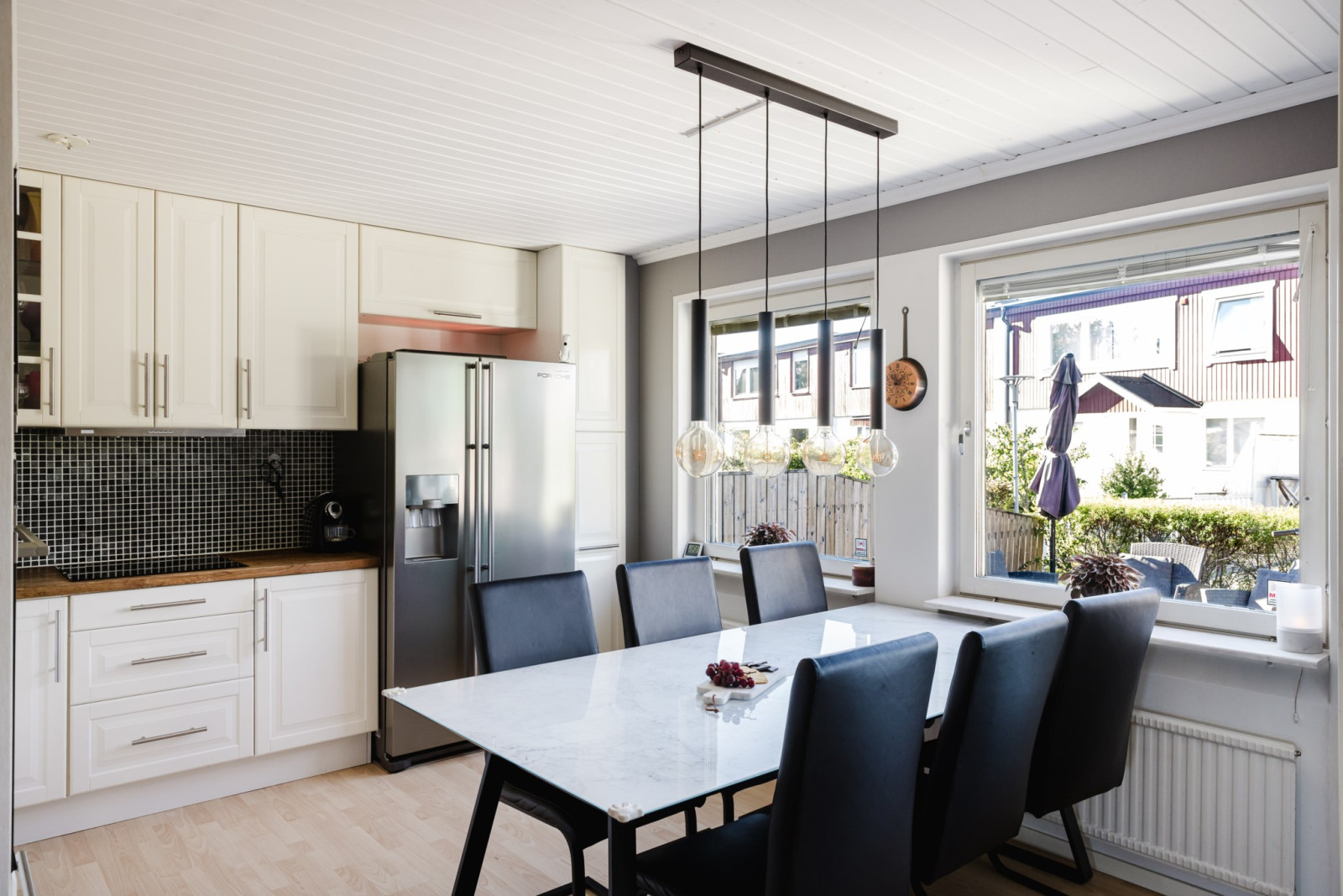 Fint kök med rymlig matplats Fjärilstigen 35