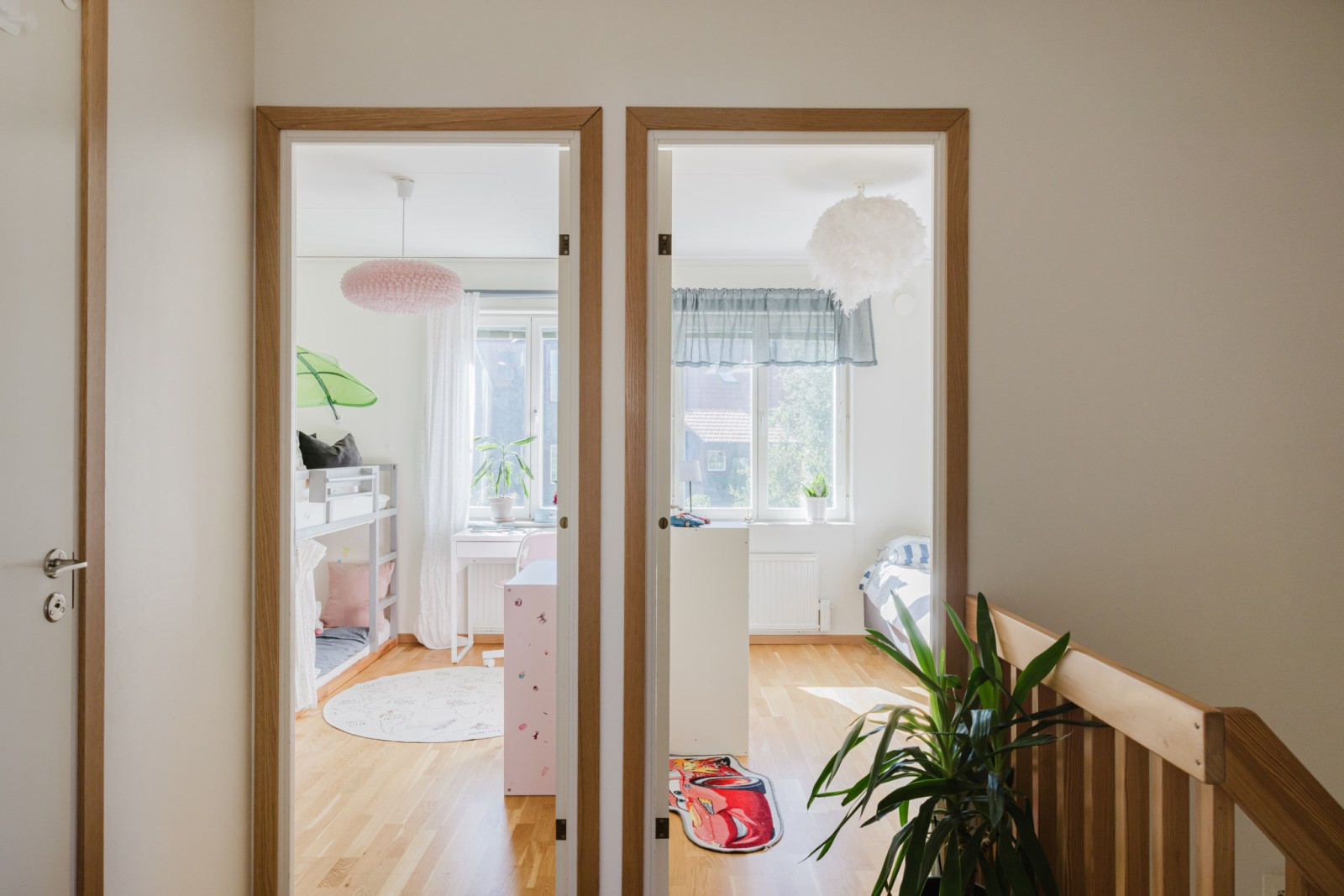 Hall mot sovrum 2 och 3 Högbackavägen 9