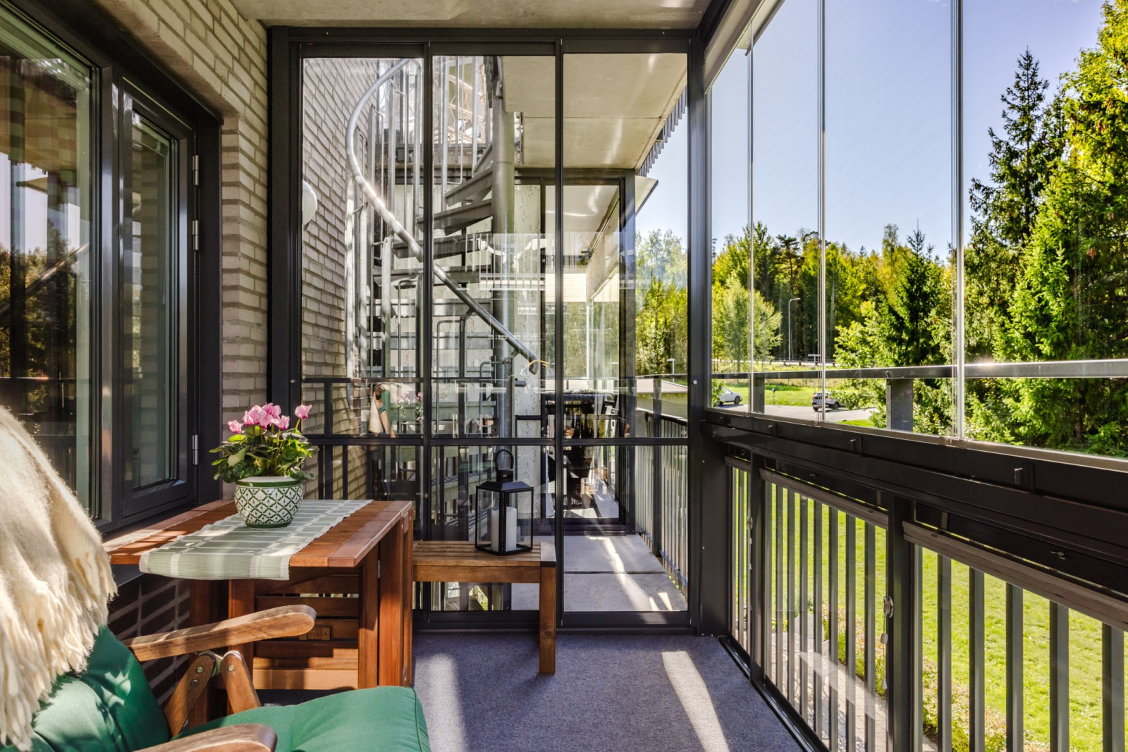 Inglasad balkong Fårhagestigen 3