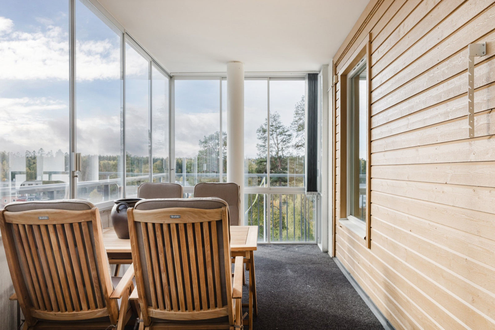 Inglasad balkong Rönningevägen 2A