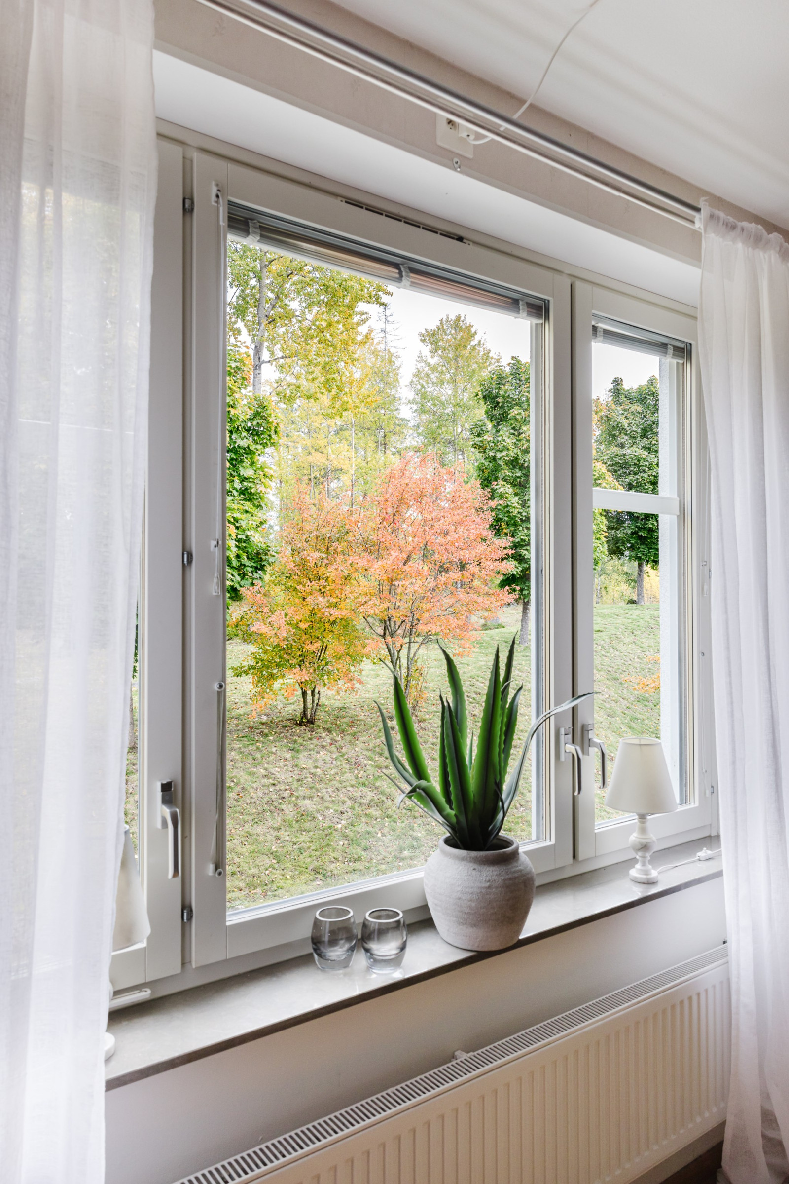 Utsikt från sovrum 1 Rönningevägen 2A