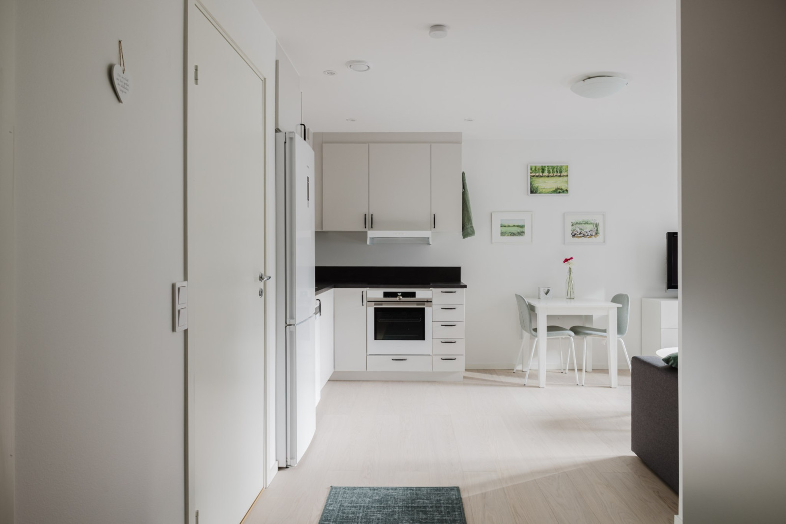 Hall mot kök Salarpsbacken 1