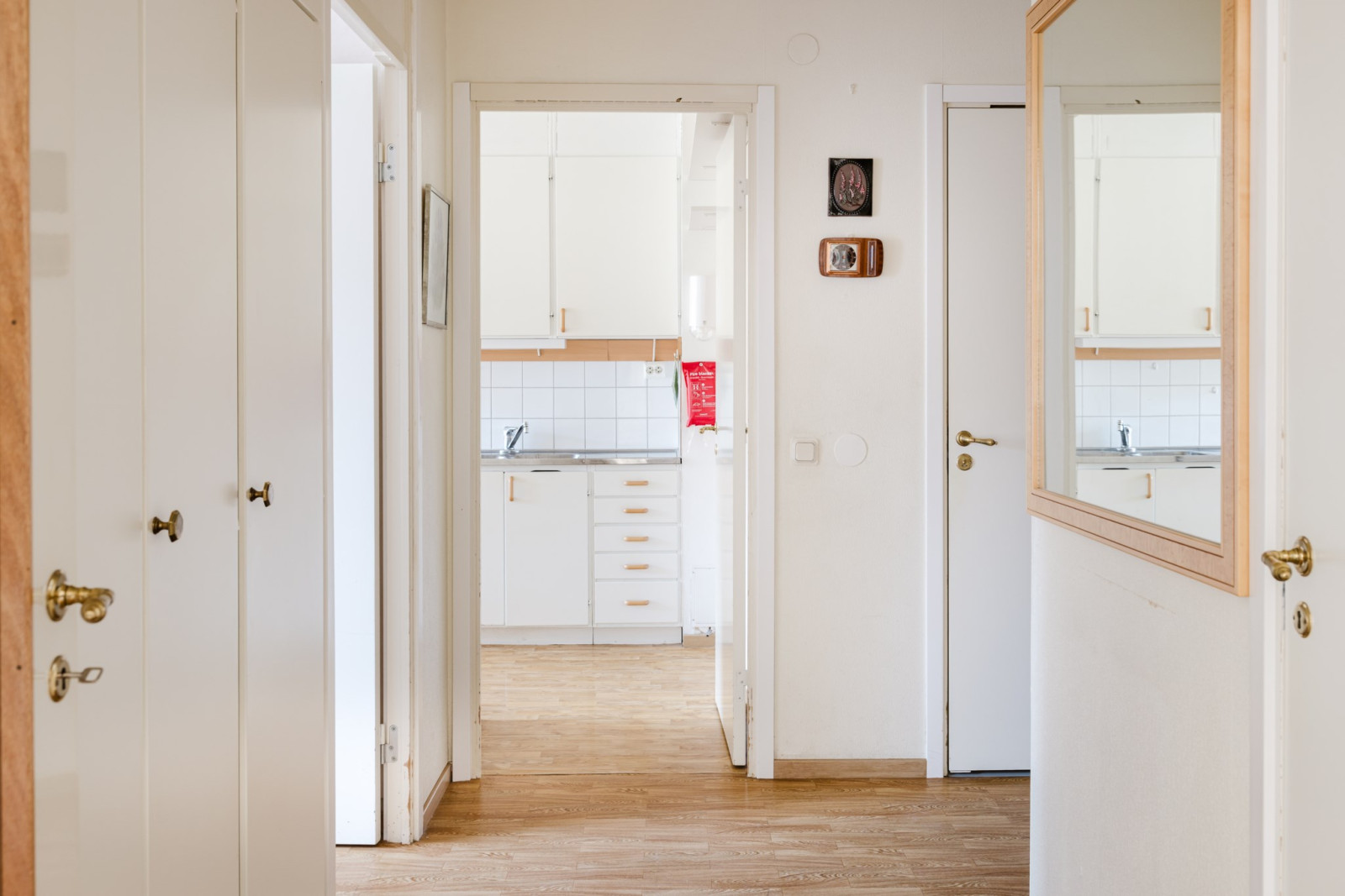 Hall Emanuel Birkes väg 2