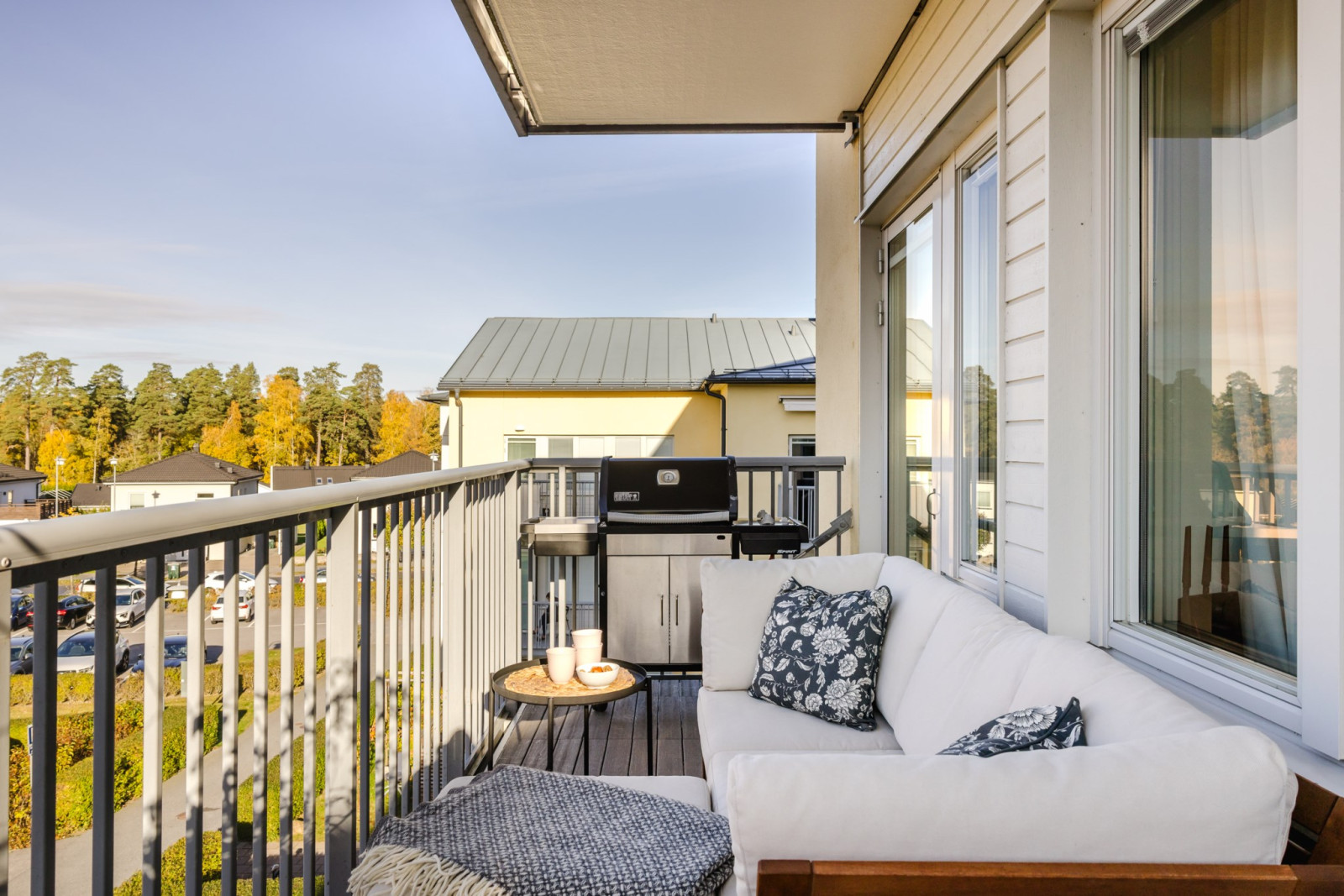 Plats för loungegrupp och grill Sanatorievägen 23