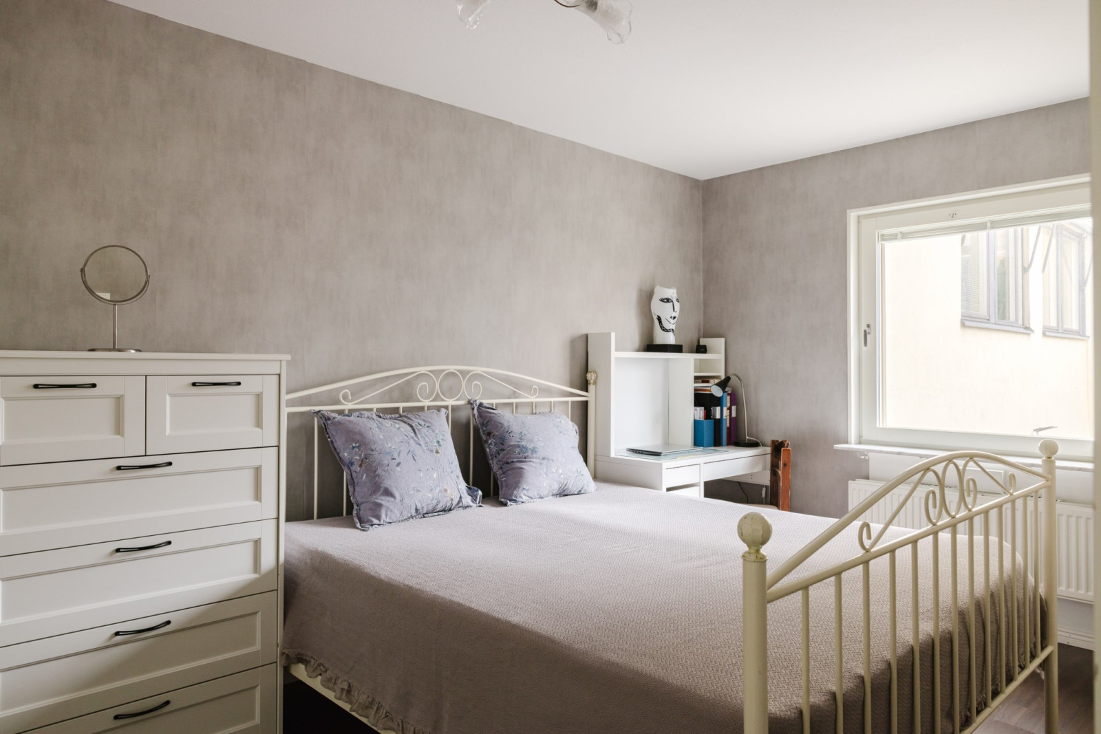 Sovrum 2 Tumba torg 104