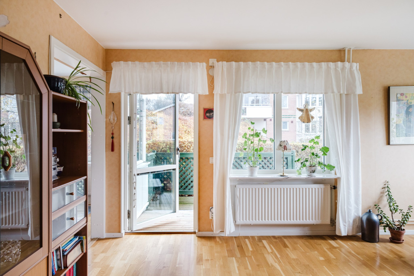 Utgång till uteplats Rönningevägen 5