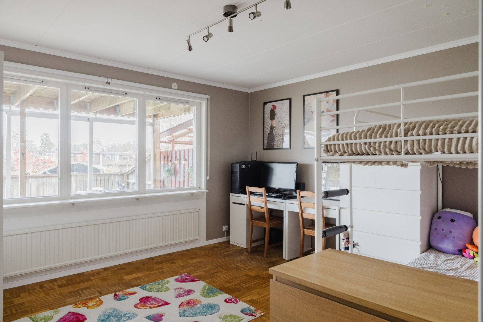 Generöst sovrum Fjärilstigen 35