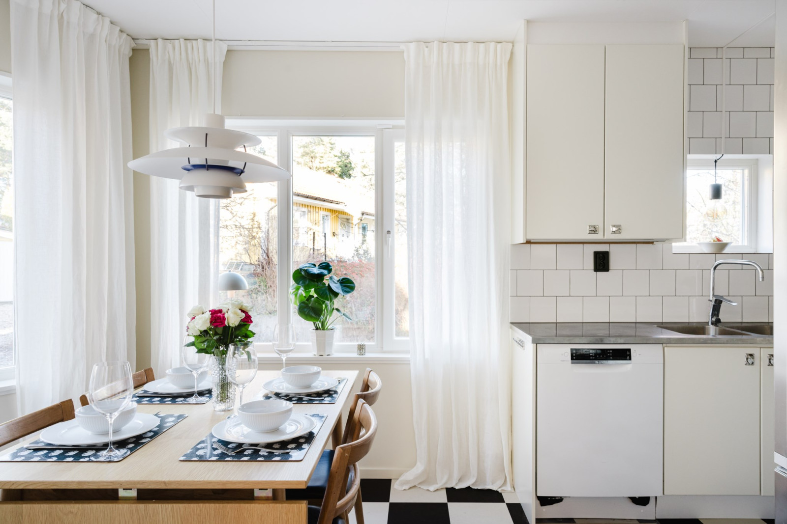 Kök och matplats Högbackavägen 17