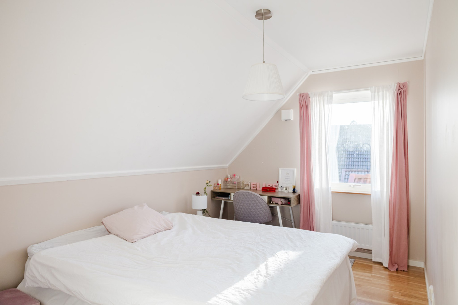 Sovrum 3 Söderby torgs allé 48