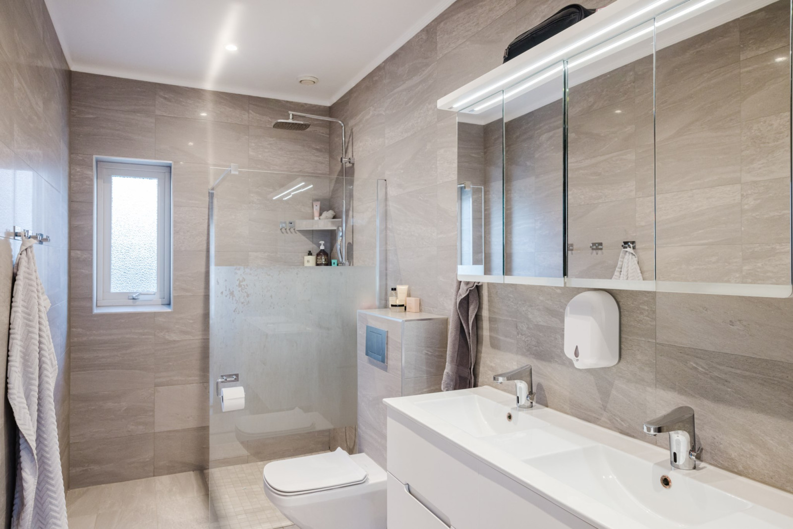 Badrum Söderby torgs allé 48