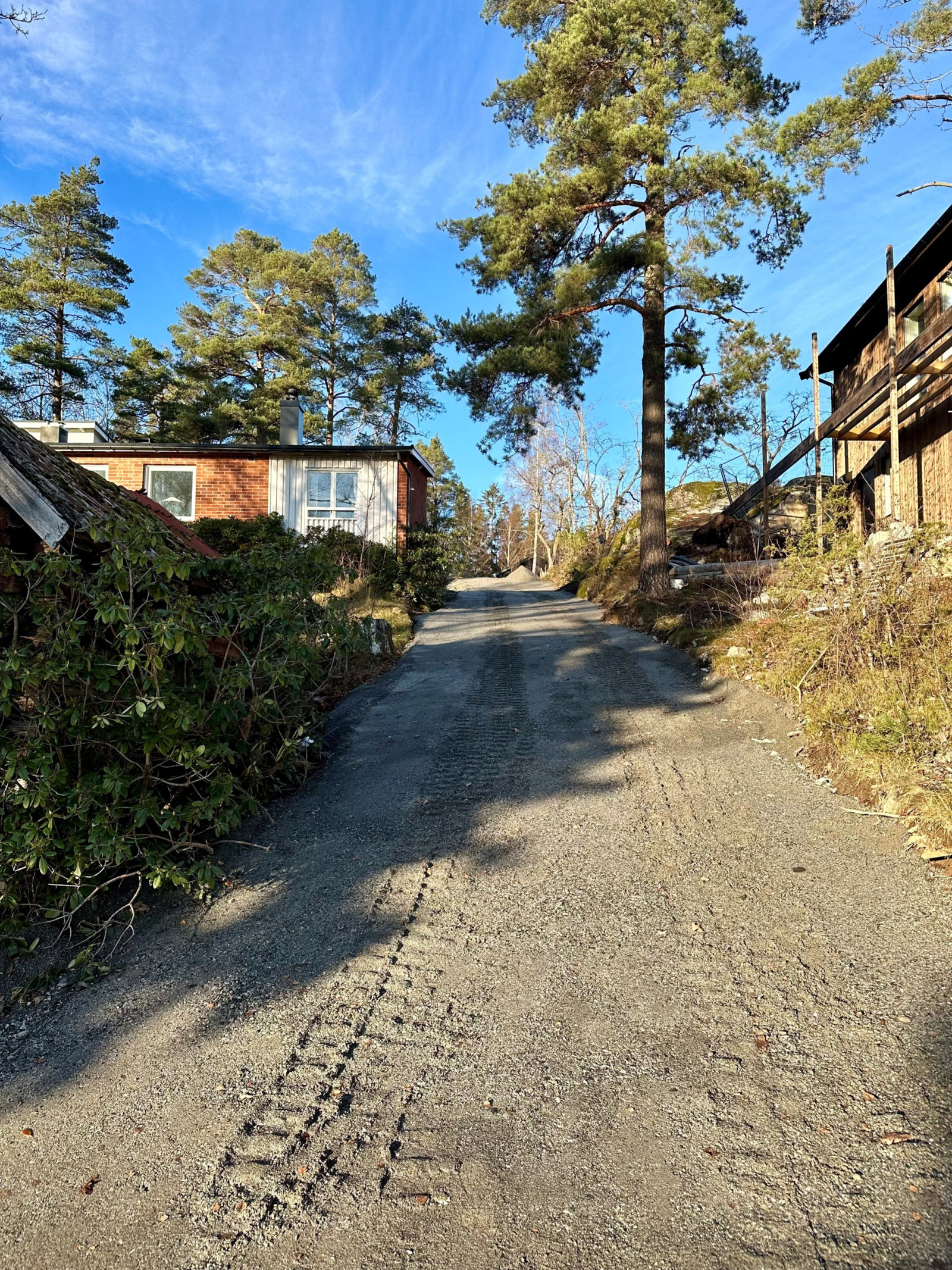 Nyanlagd grusad infart Gubbtäppevägen
