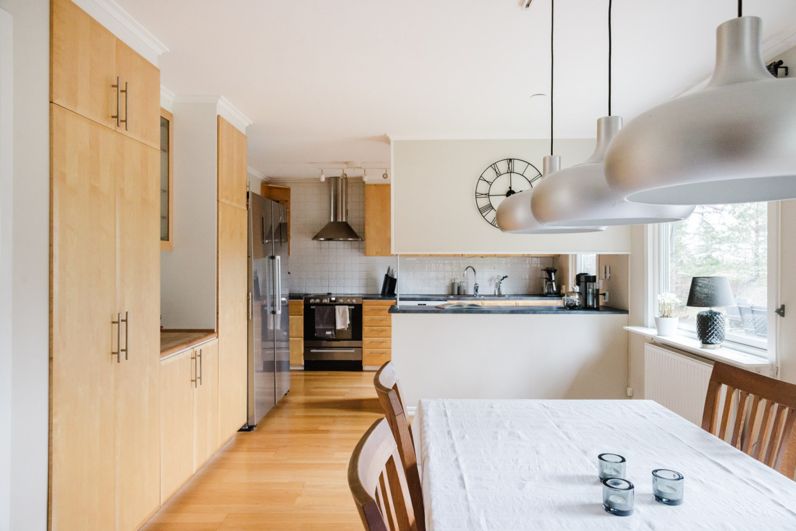 Stort socialt kök med matplats Täppvägen 13