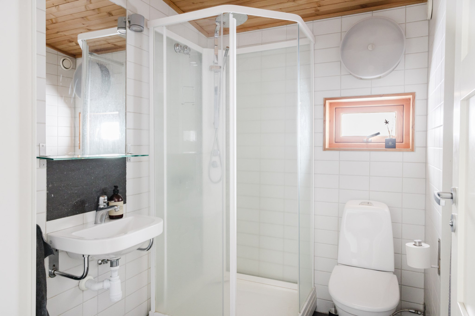 Badrum Engelsbergsvägen 20