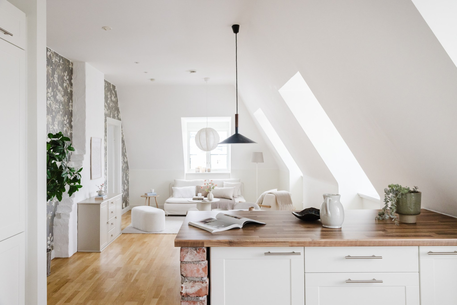 Kök mot vardagsrum Vattentornsvägen 1