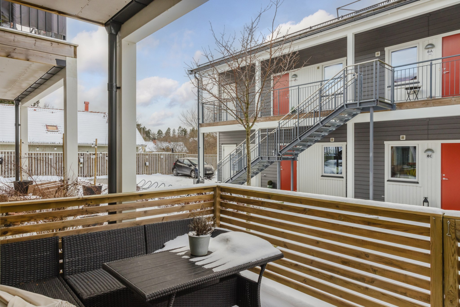 Uteplats i väst Hagavägen 6C