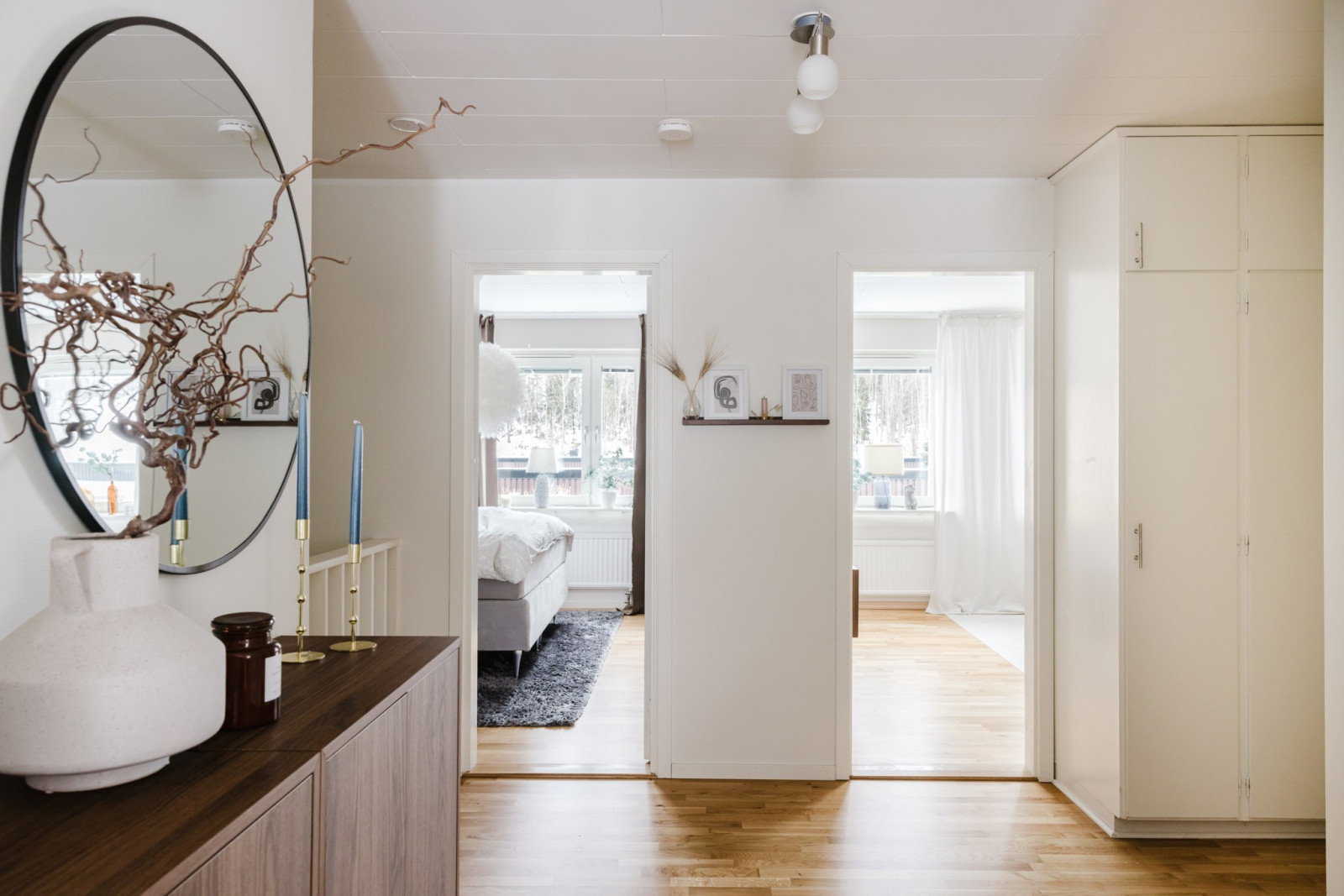 Innerhall med garderober Målarstigen 37