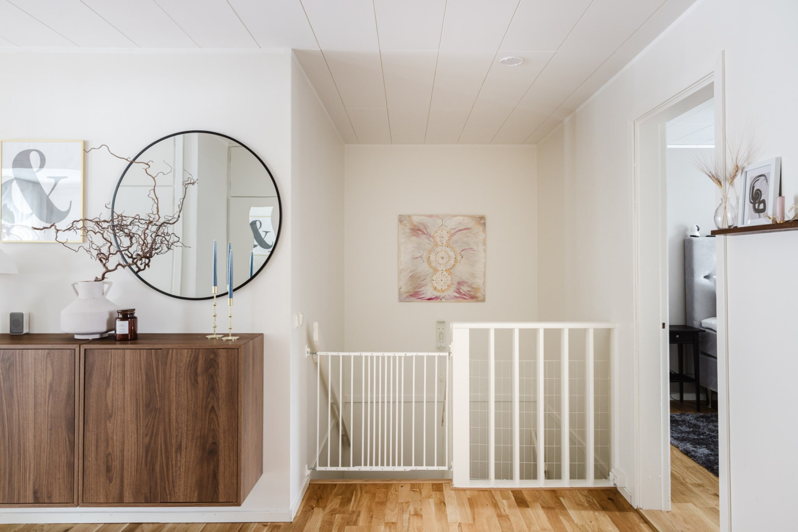 Hall mot trapphus Målarstigen 37