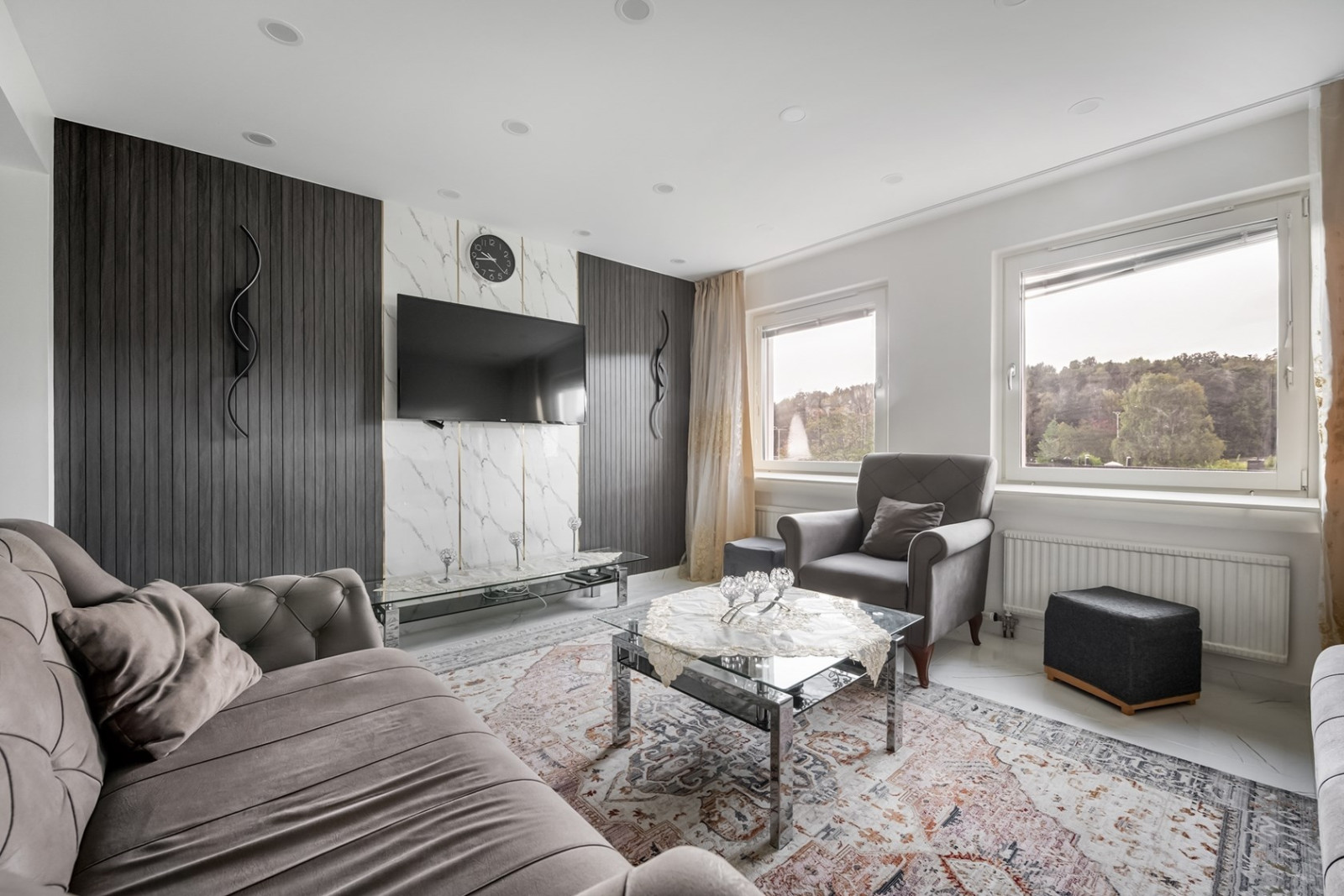 Vardagsrum med fina materialval Murarstigen 52