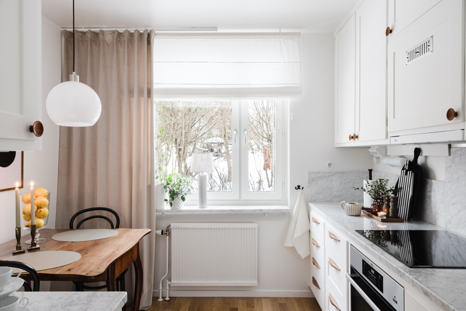 Platsbyggt kök från 2018 med matplats Stationsvägen 17