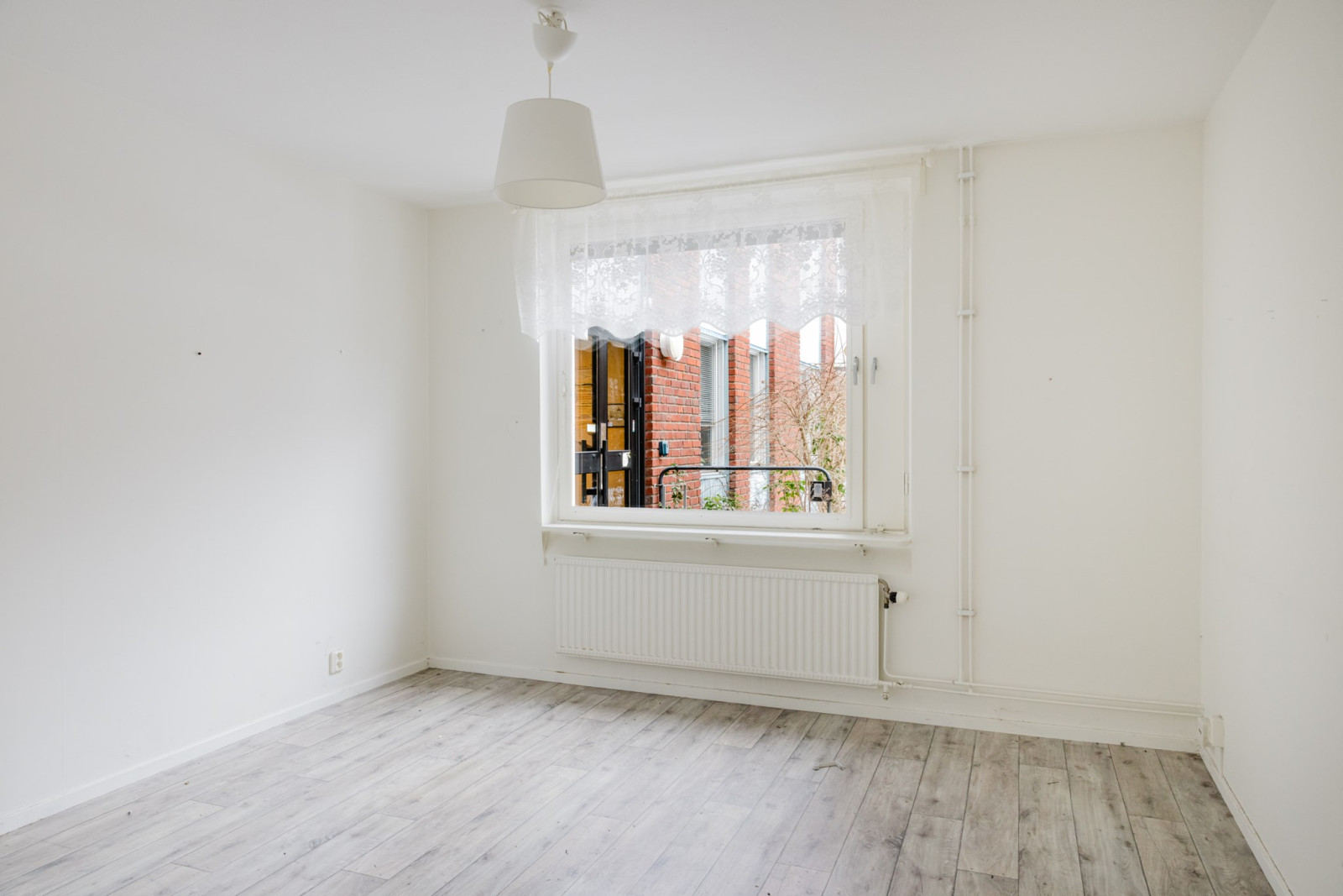 Sovrum Emanuel Birkes väg 6