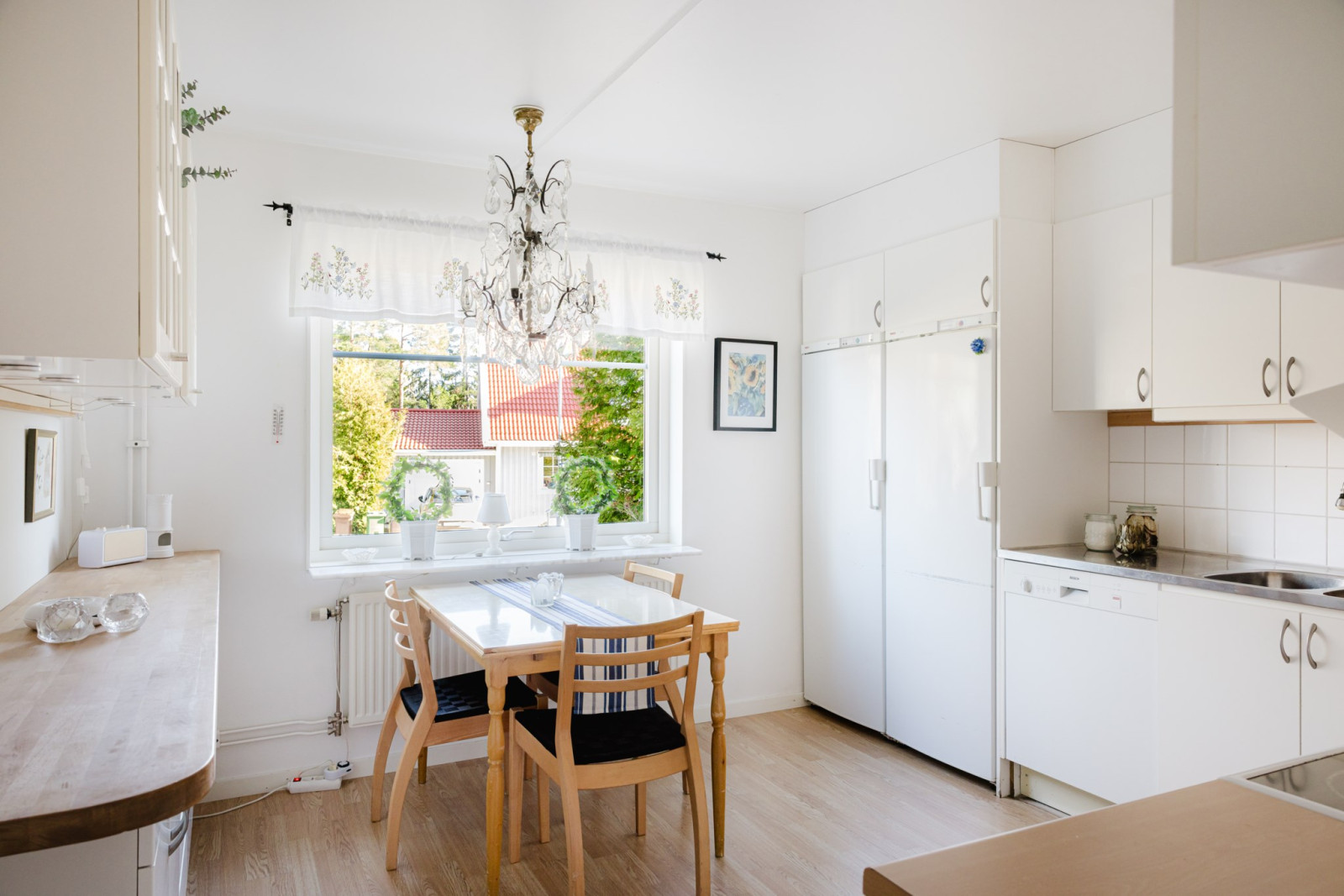 Rymligt kök med matplats Engelsbergsvägen 73