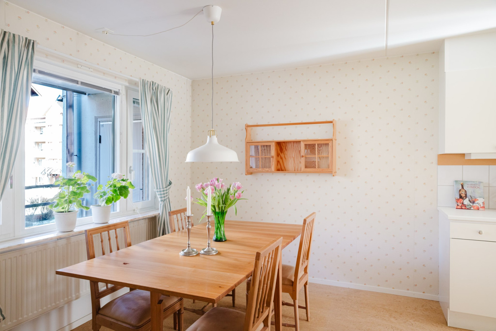 Matplats Fredsgatan 8