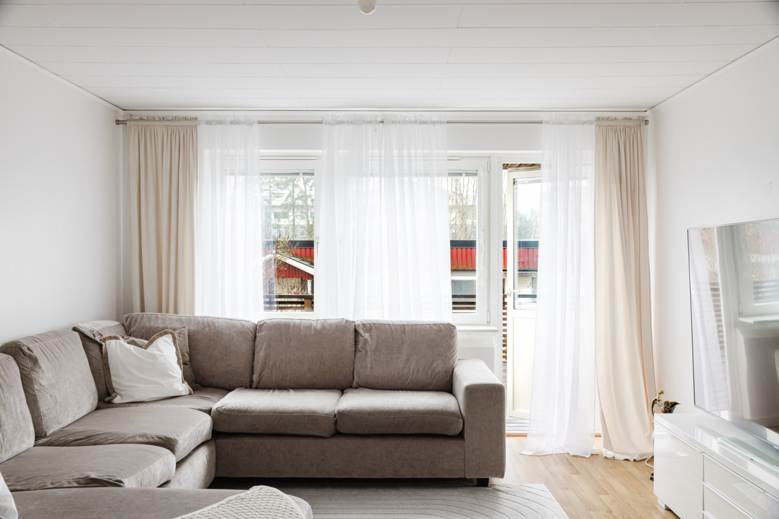 Vardagsrum med utgång till baksidan Jägarstigen 18