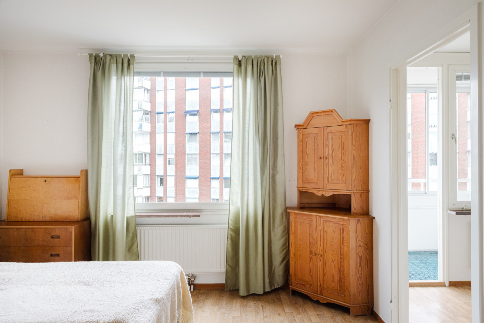 Rymligt sovrum Emanuel Birkes väg 4