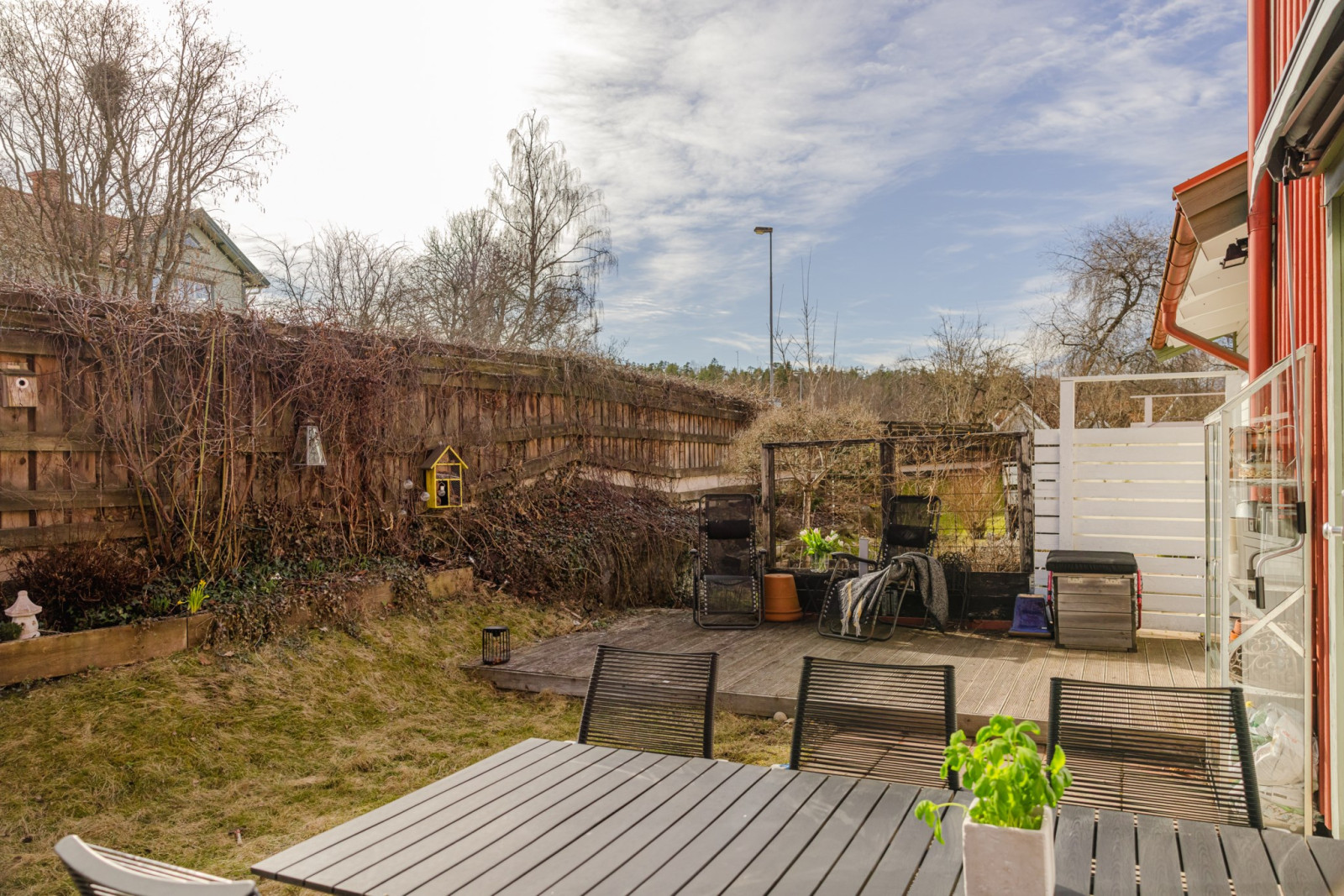 Uteplatser i flera väderstreck Westerdahlsvägen 39