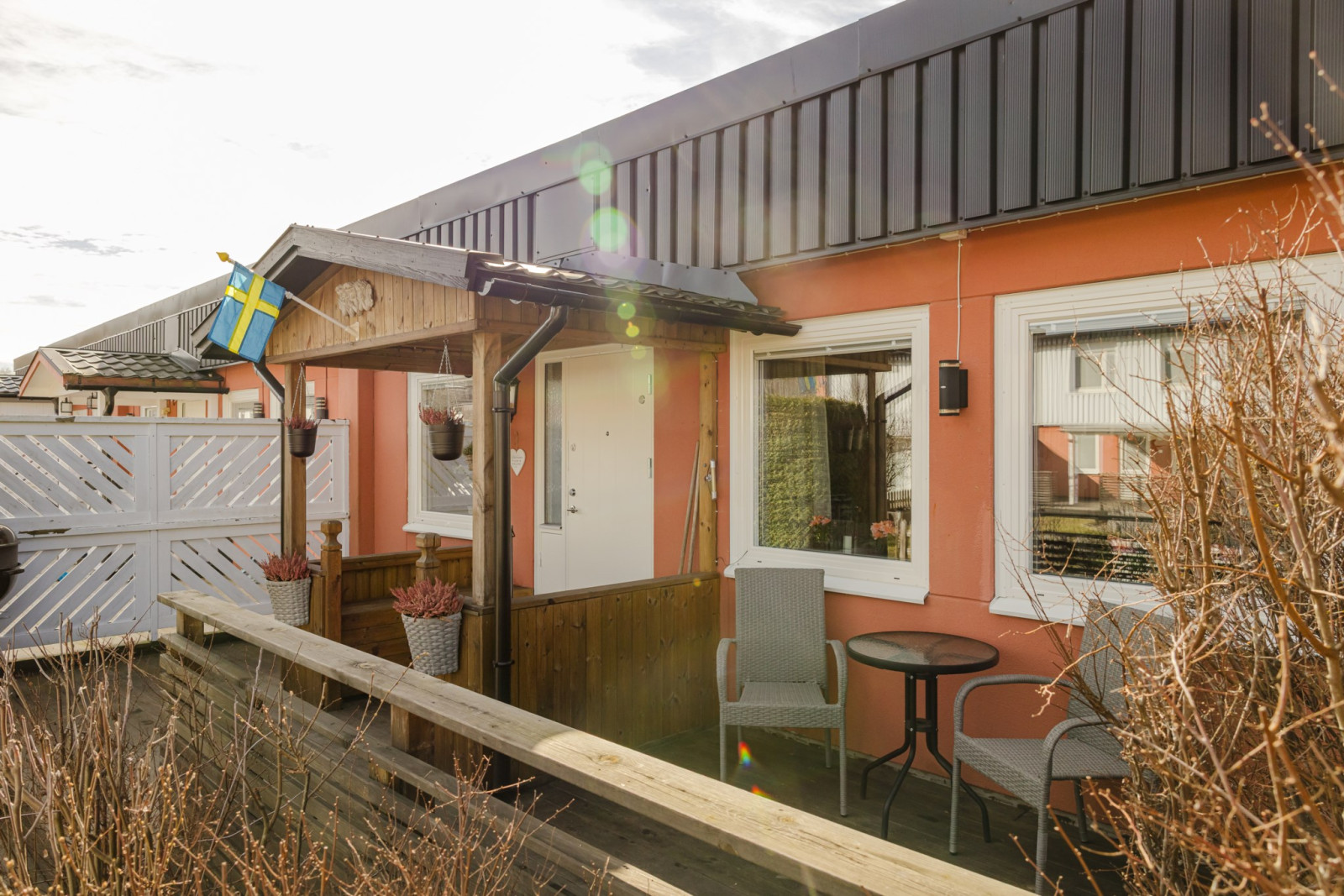 Uteplats framsida Bondestigen 51