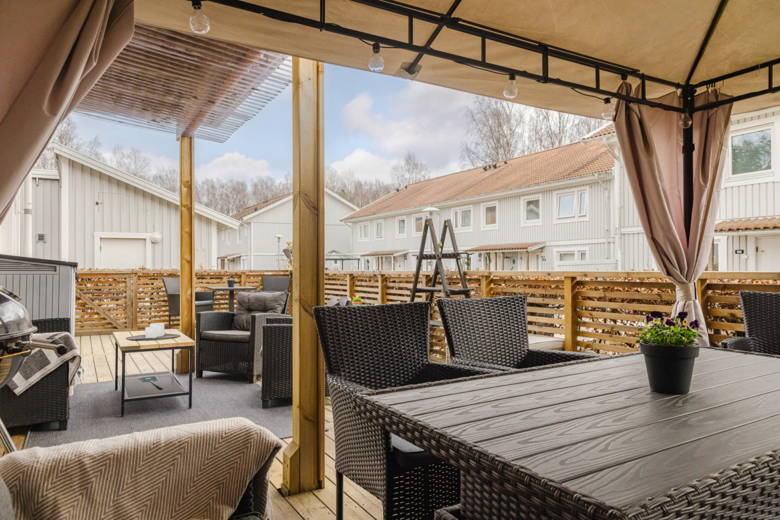 Uteplats Mosshagestigen 44