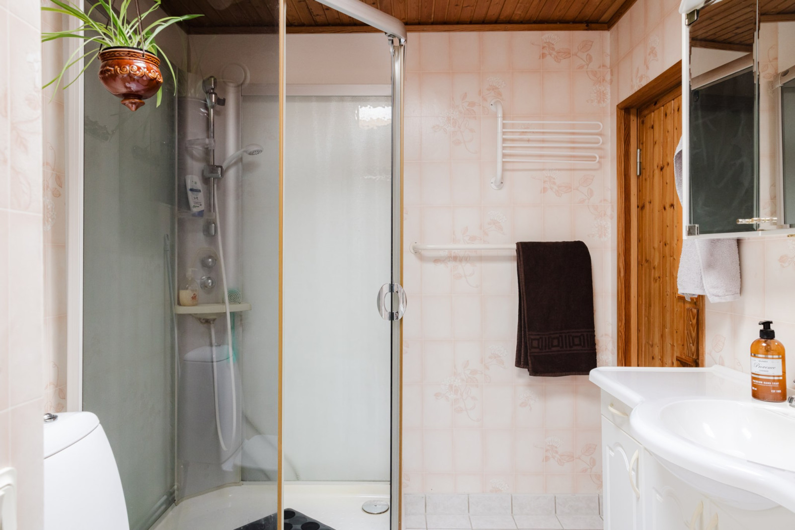 Badrum med bastu Rönningevägen 65B