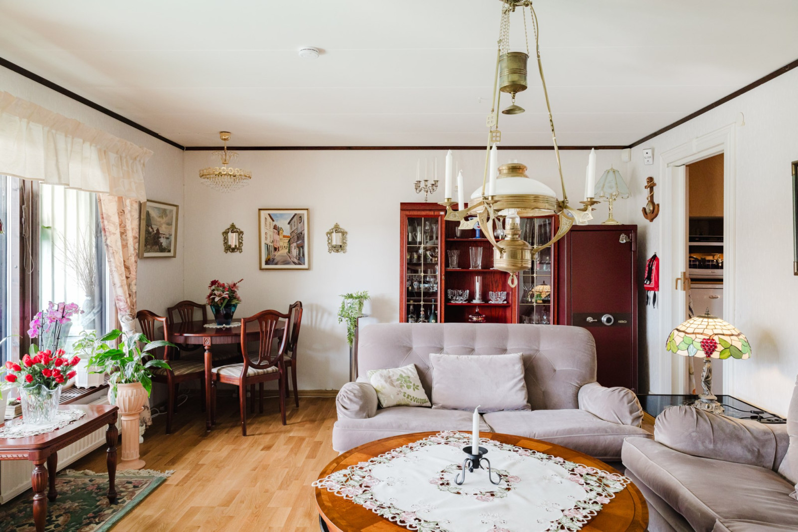 Rymligt vardagsrum Rönningevägen 65B