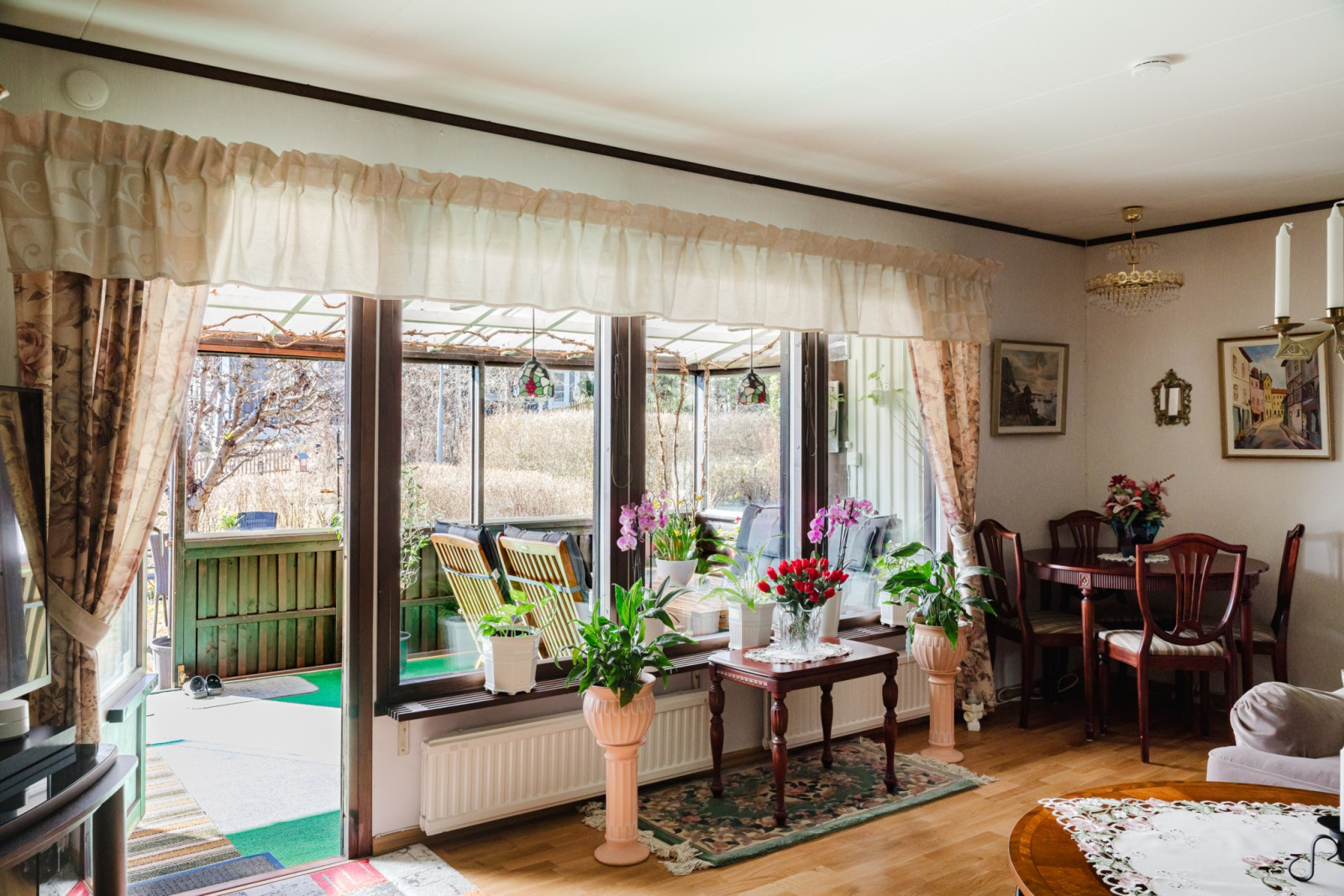 Stora fönsterpartier Rönningevägen 65B