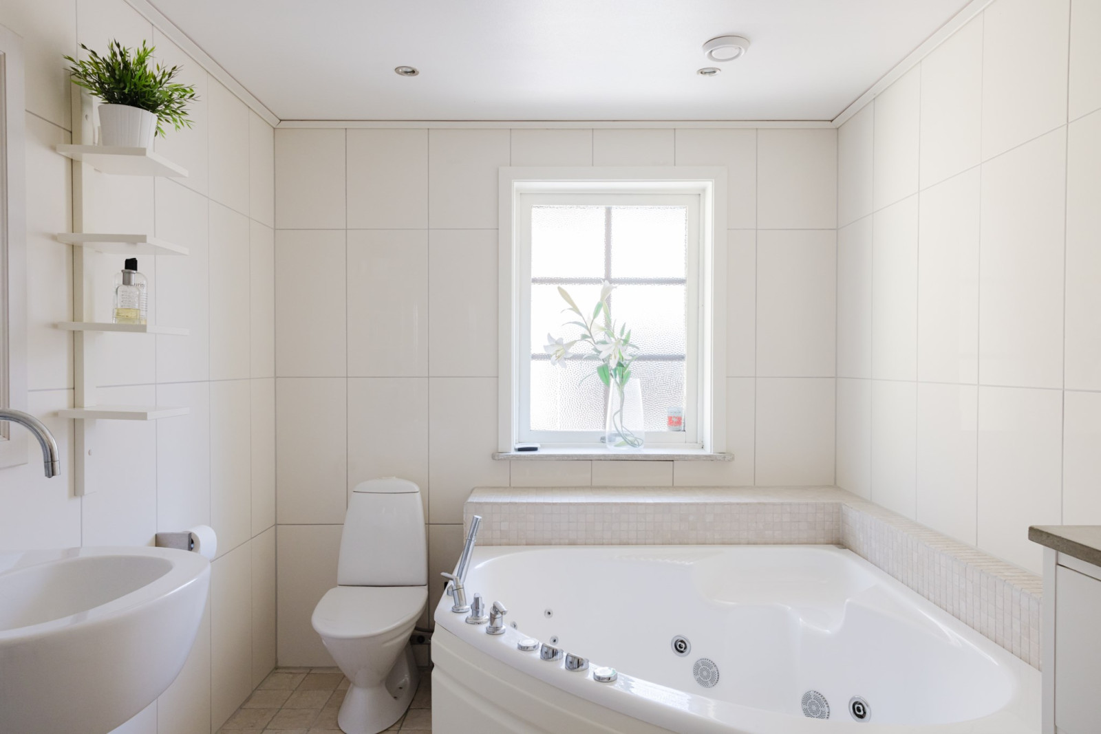 Badrum Nytorpsvägen 38