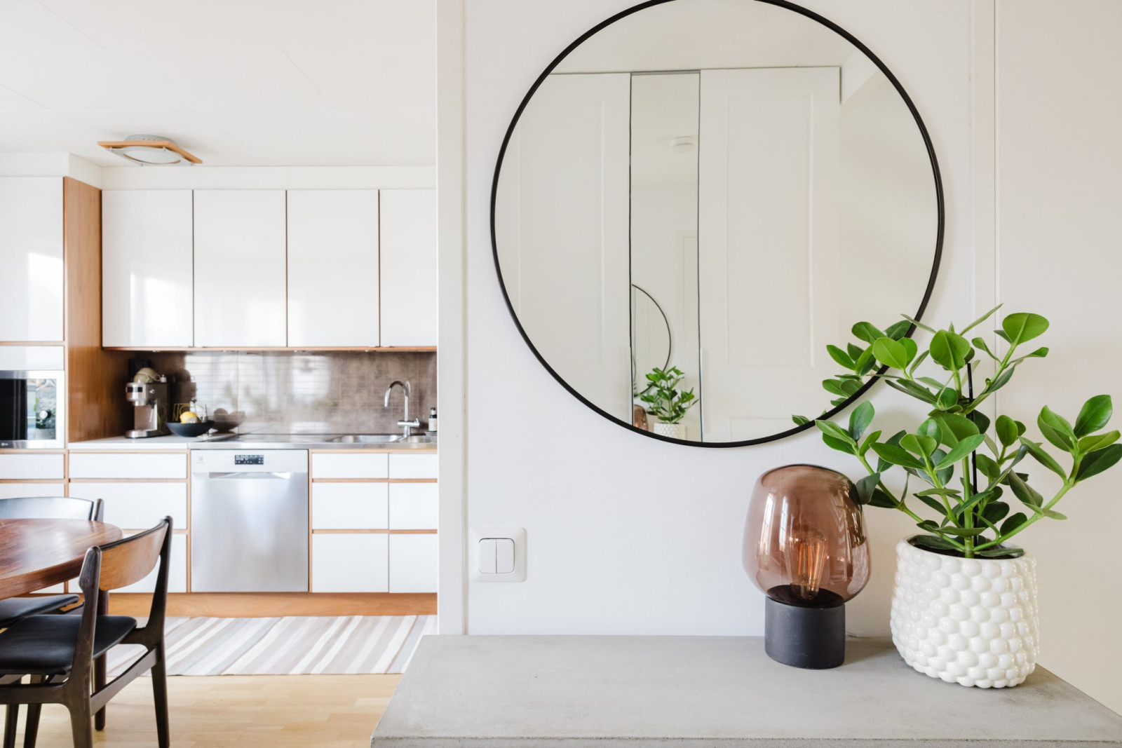 Hall mot kök Westerdahlsvägen 39