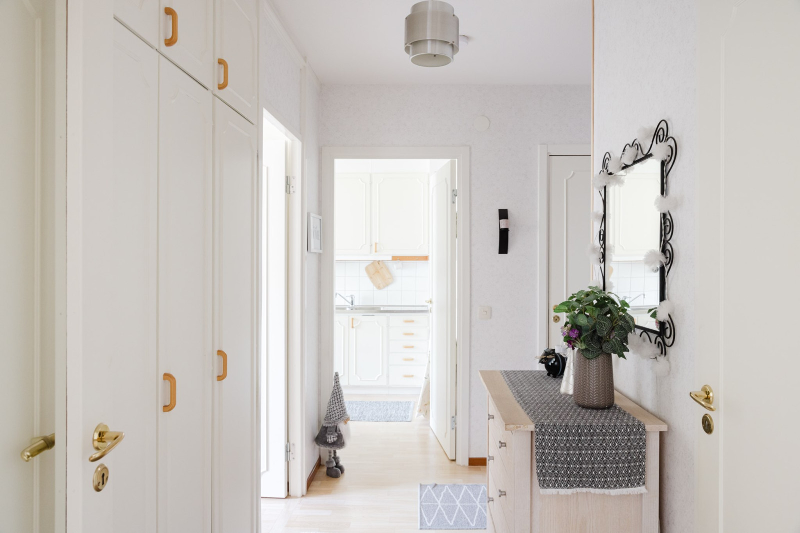 Hall Emanuel Birkes väg 6