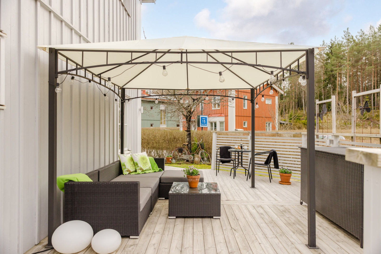 Uteplats Stallbacken 13