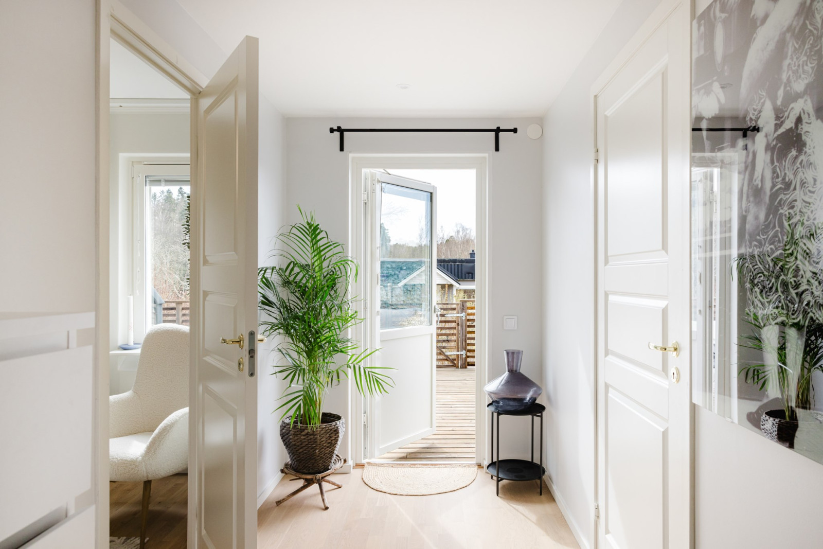 Hall nere Torparstigen 10