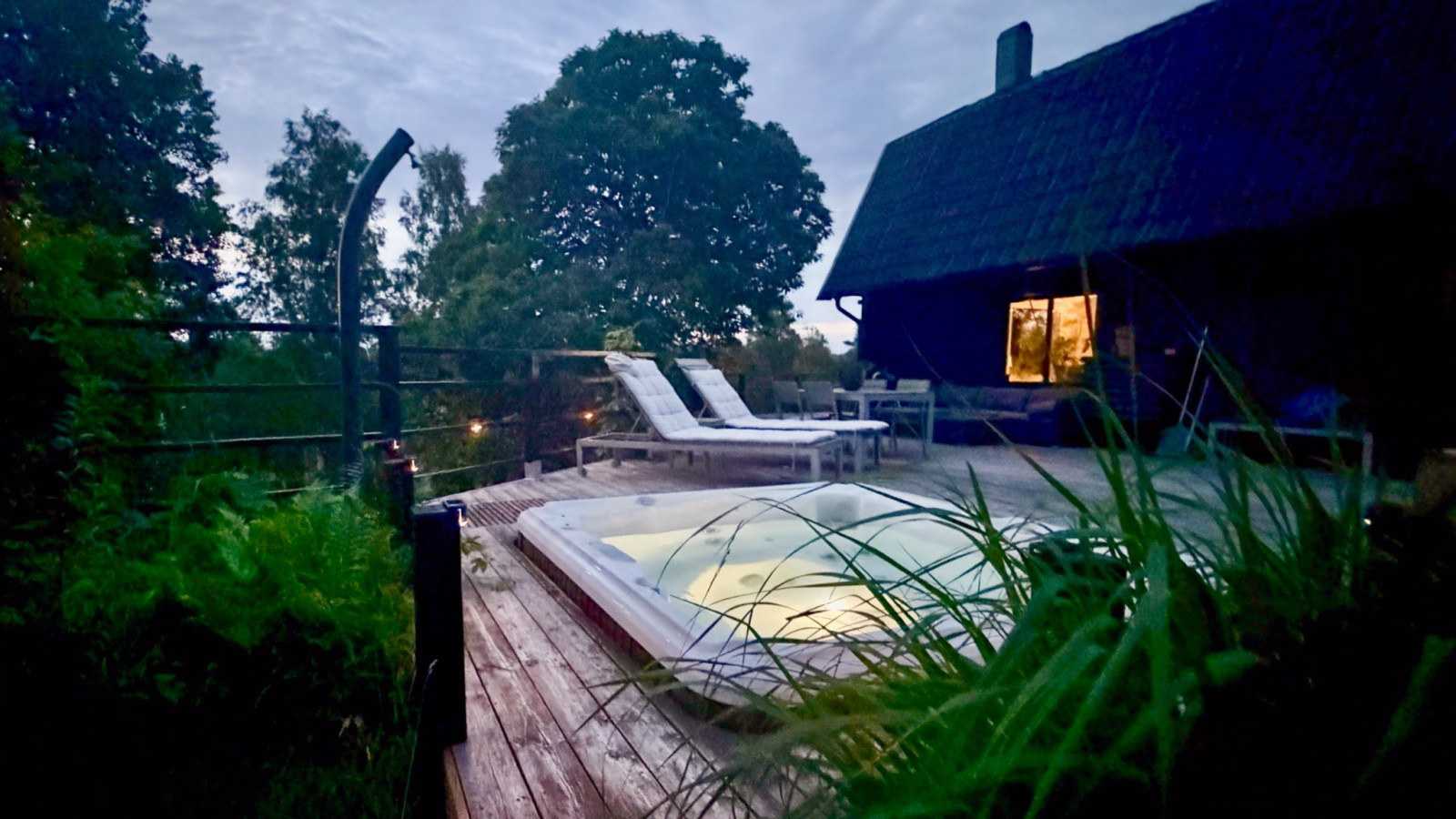 Skymningsbild Norrbyvretsvägen 41