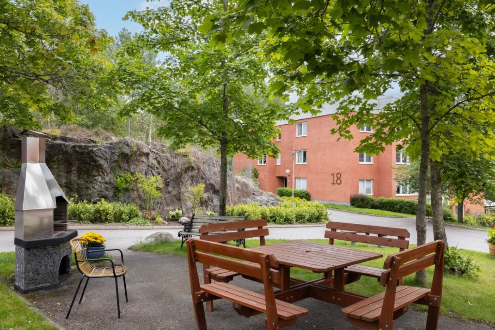 Gemensam uteplats Söderbyvägen 18