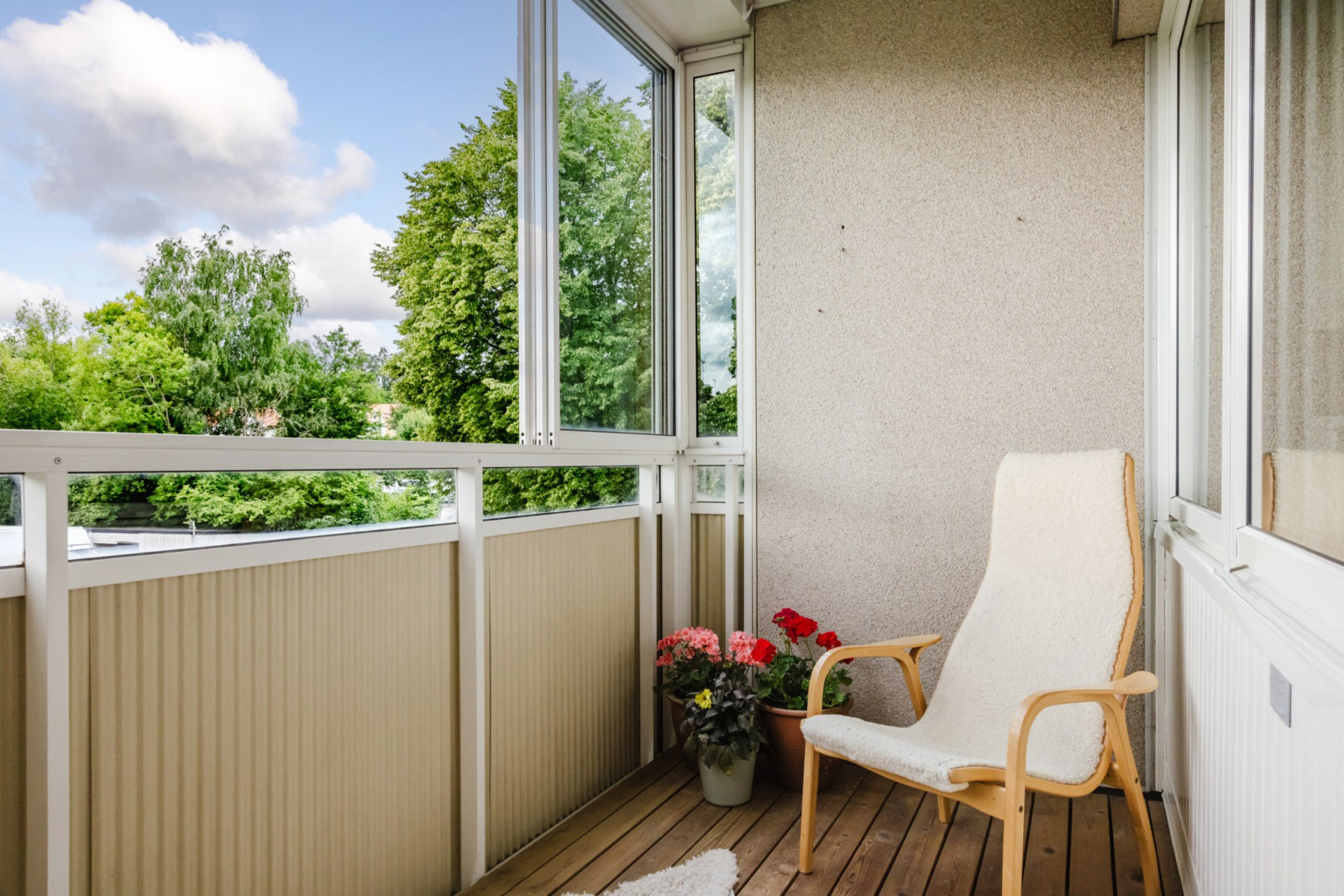 Inglasad balkong Stationsvägen 15