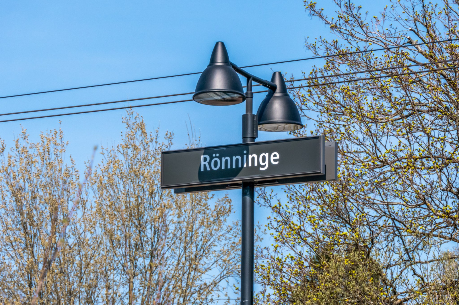 Rönninge pendeltågstation Salarpsbacken 1